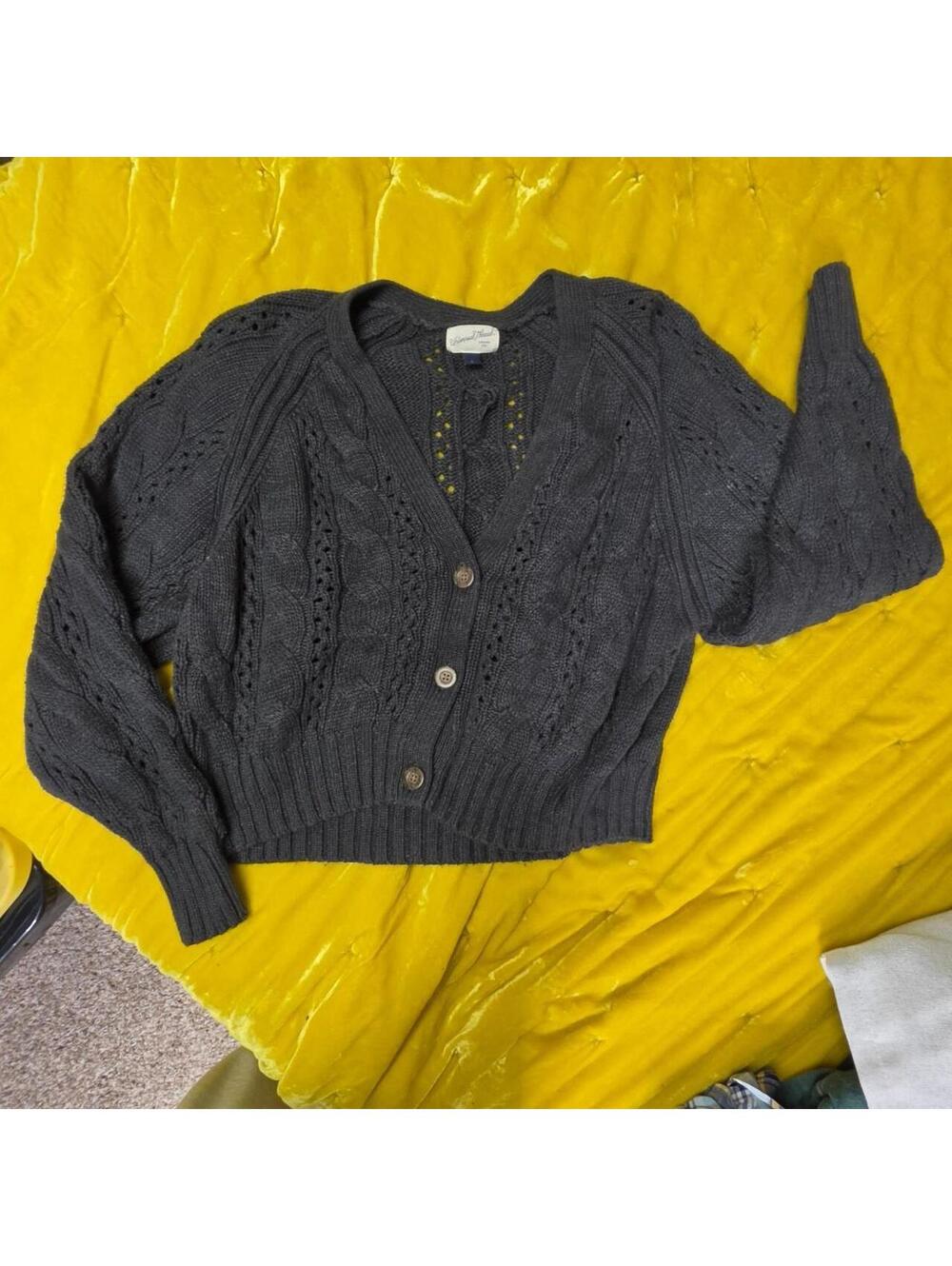 Universal Thread Women's Black and Grey Cardigan